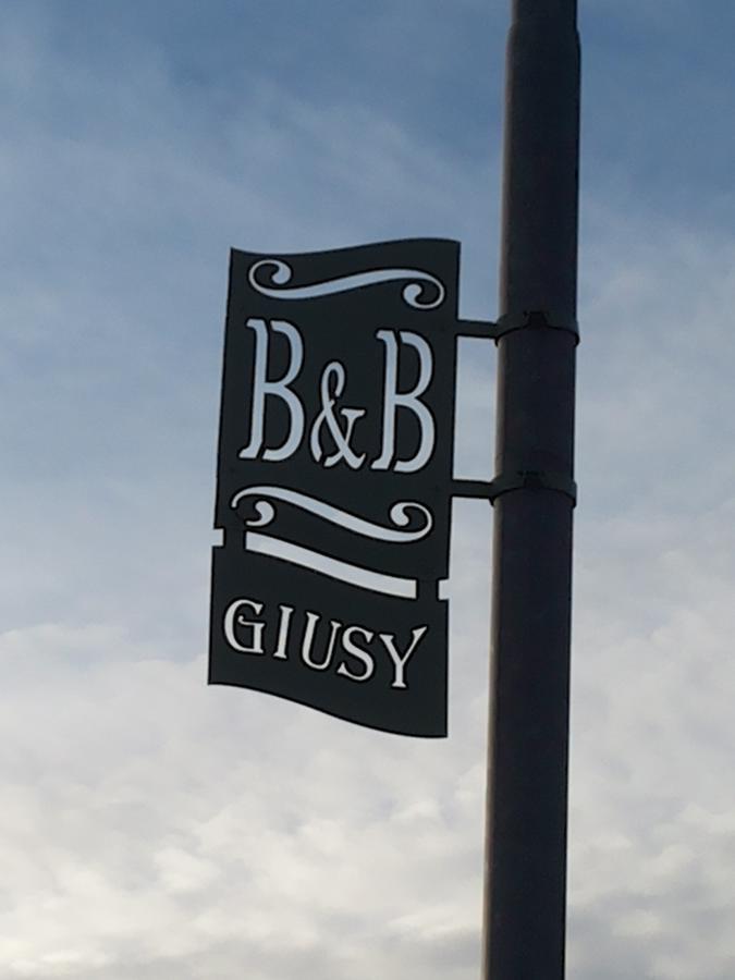 Giusy Bed And Breakfast Marina Di Carrara Eksteriør billede