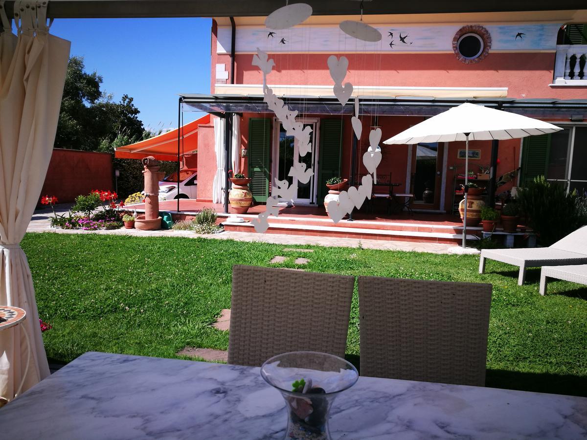 Giusy Bed And Breakfast Marina Di Carrara Eksteriør billede