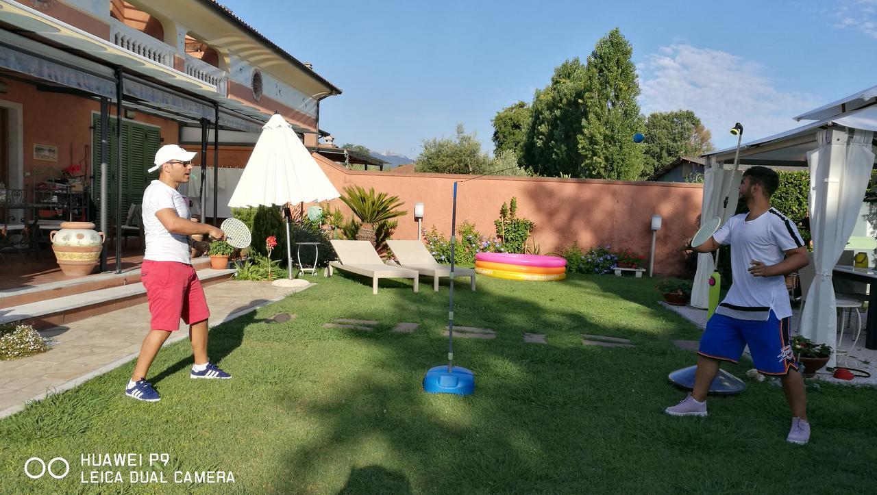 Giusy Bed And Breakfast Marina Di Carrara Eksteriør billede