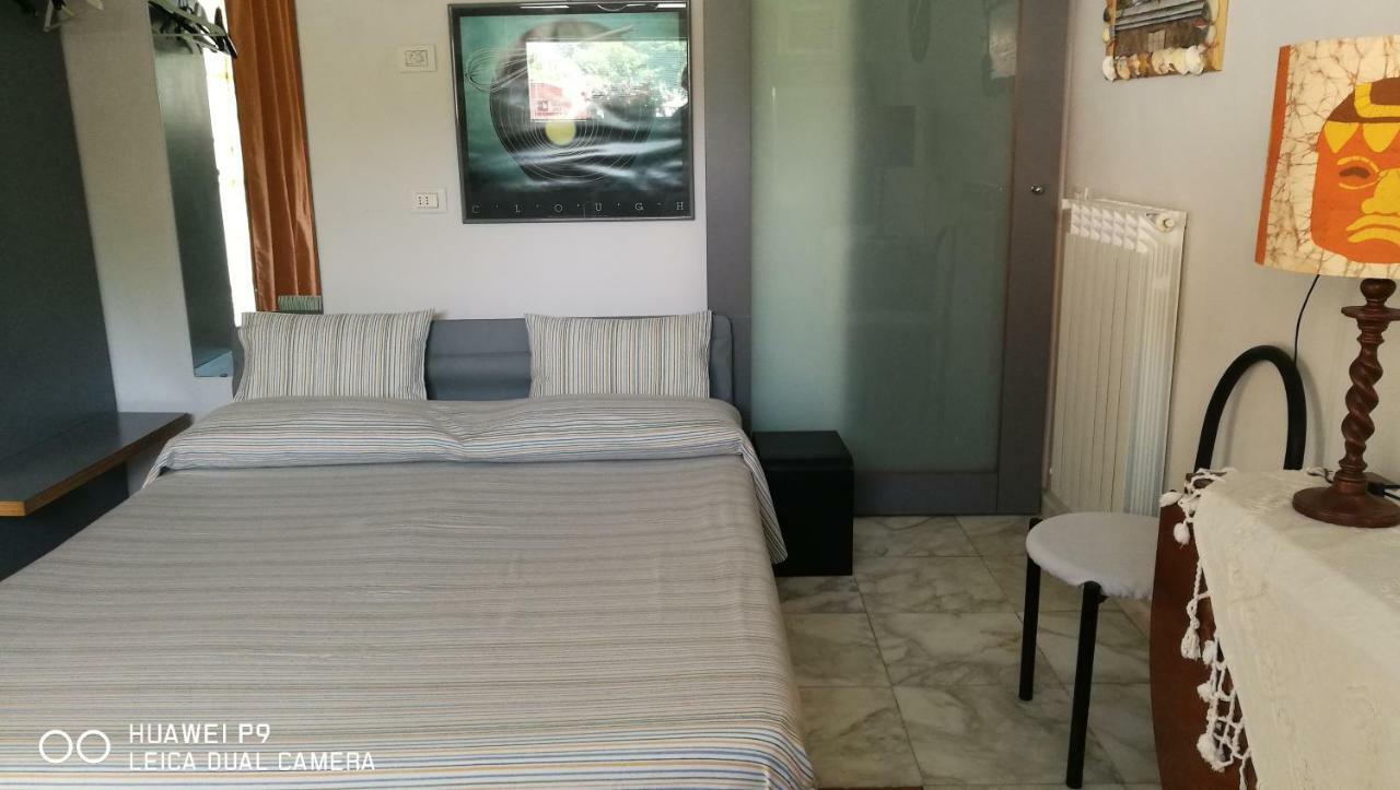 Giusy Bed And Breakfast Marina Di Carrara Eksteriør billede
